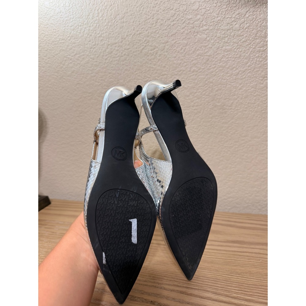 Michael Kors Alora Silver Snake Embossed Slingback Kitten Heel Pumps Womens 7.5 - Picture 4 of 4
